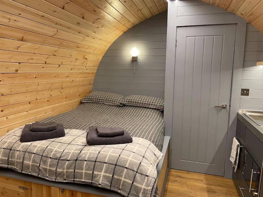 Bonny Wee Snug - Pod In Spean Bridge Apartman Kültér fotó